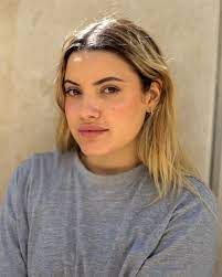 Póster Malou Khebizi