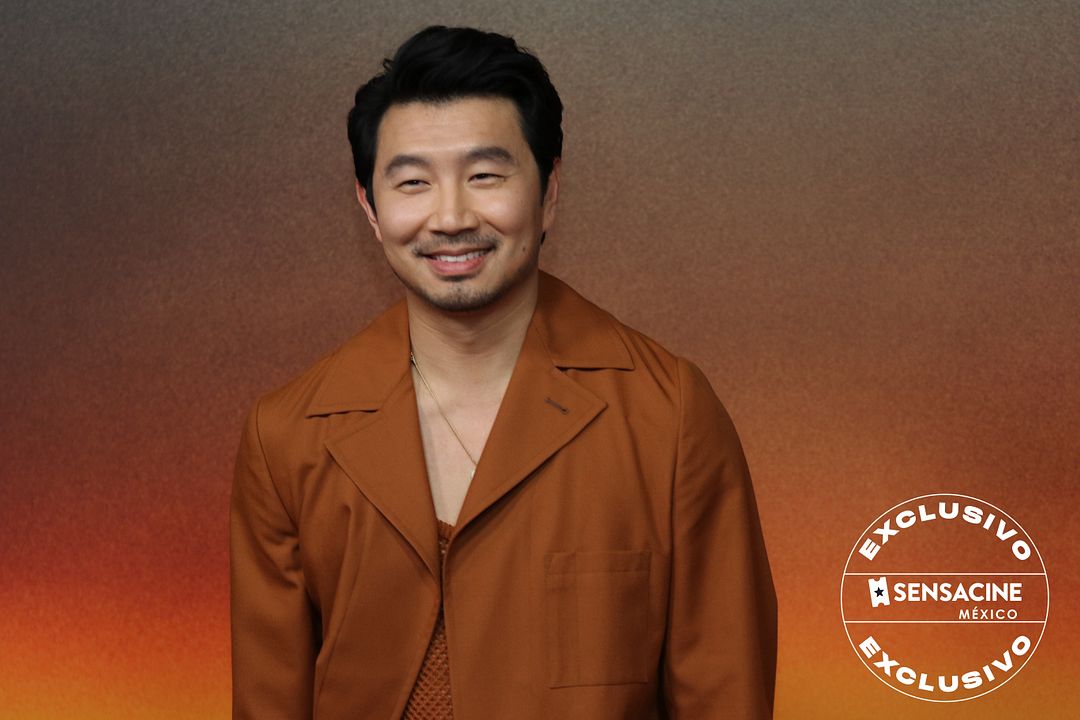 Atlas : Cobertura de revista Simu Liu