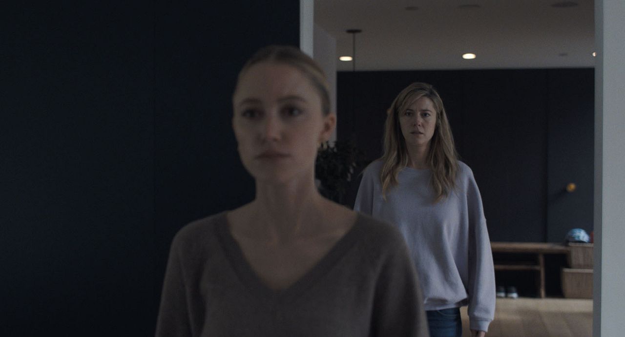 La mano que mece la cuna : Foto Mary Elizabeth Winstead, Maika Monroe