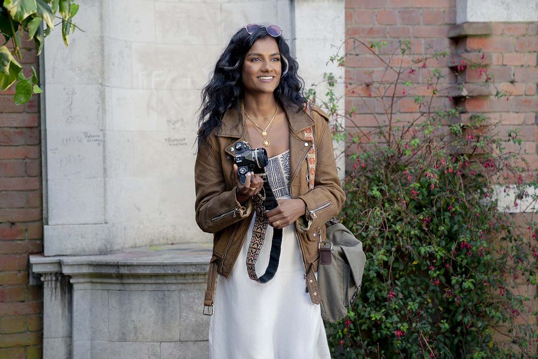 Retrato de un amor a ciegas : Foto Simone Ashley