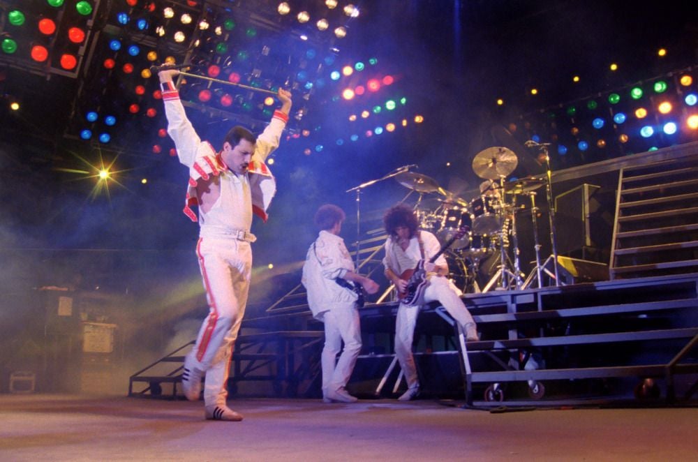 Hungarian Rhapsody: Queen Live In Budapest '86 : Foto Freddie Mercury, Brian May, John Deacon