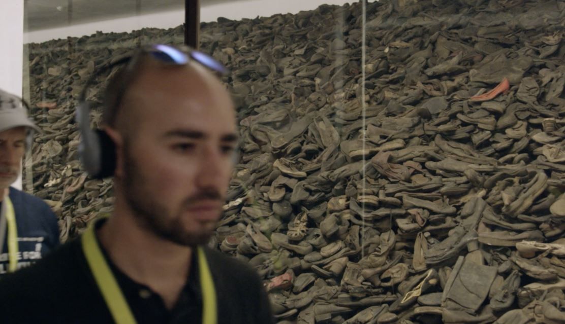 For the Living : Foto