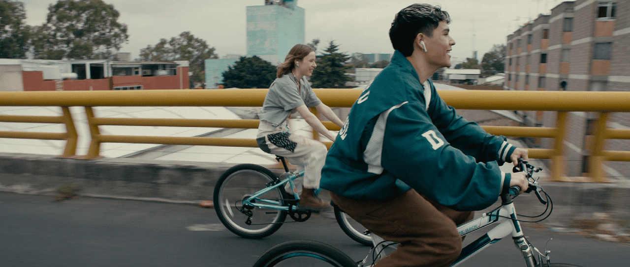 Déjame estar contigo : Foto Aksel Gómez, Andrea Sutton Chávez