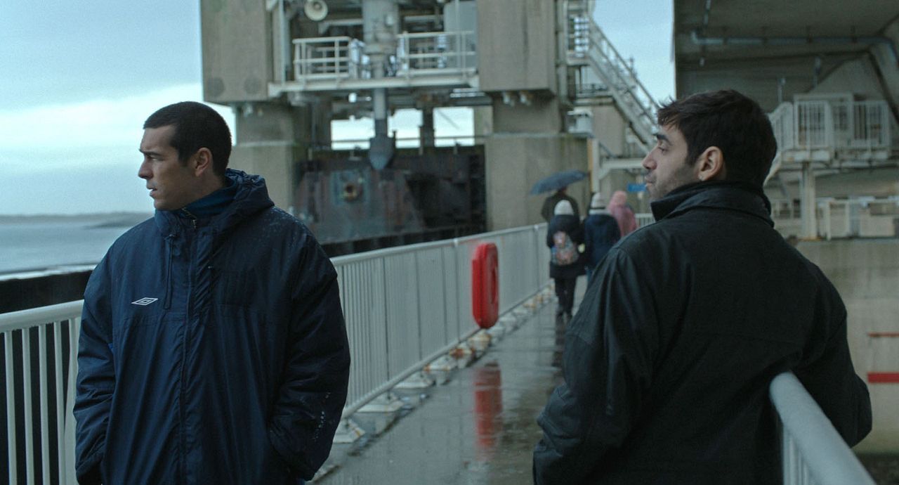 Muy lejos (Zo Ver Weg) : Foto Mario Casas, David Verdaguer