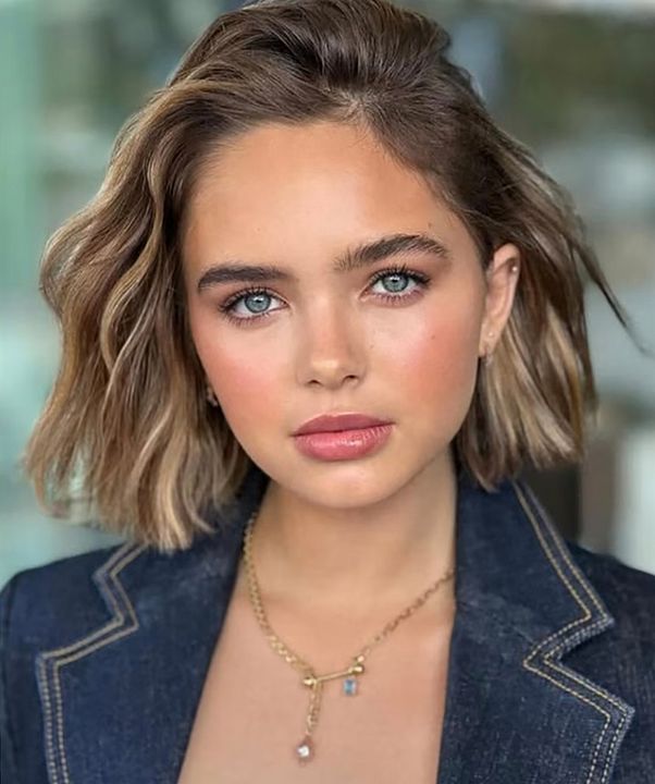 Póster Ryan Kiera Armstrong