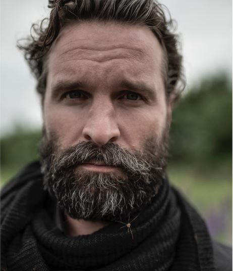 Póster Viktor Dobronravov