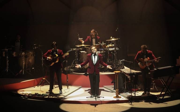 Enjambre - Noches de Salón : Foto Enjambre 