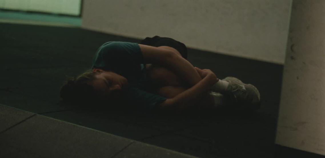 Julie Keeps Quiet : Foto