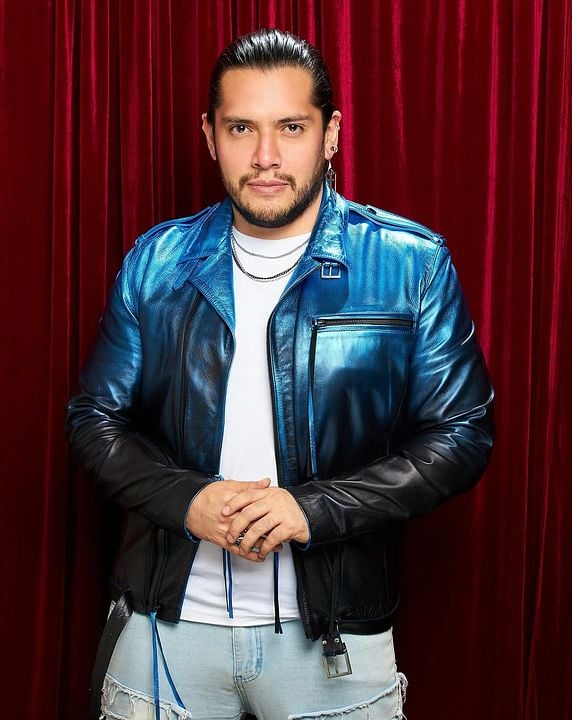 Póster César Doroteo