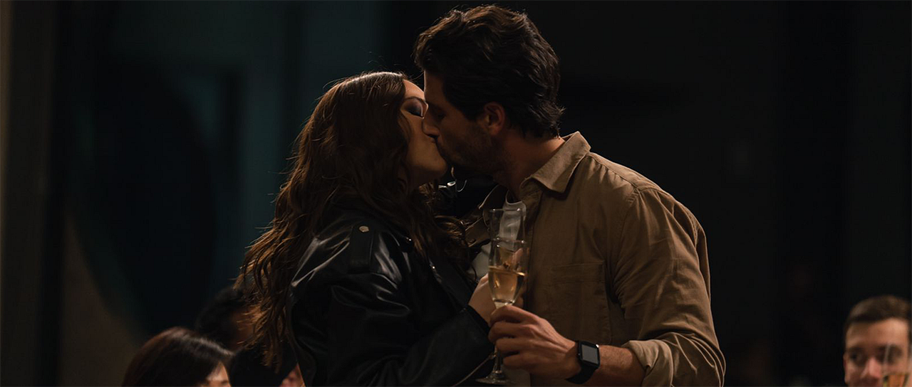 Loco Por Ella : Foto Diego Klein, Minnie West