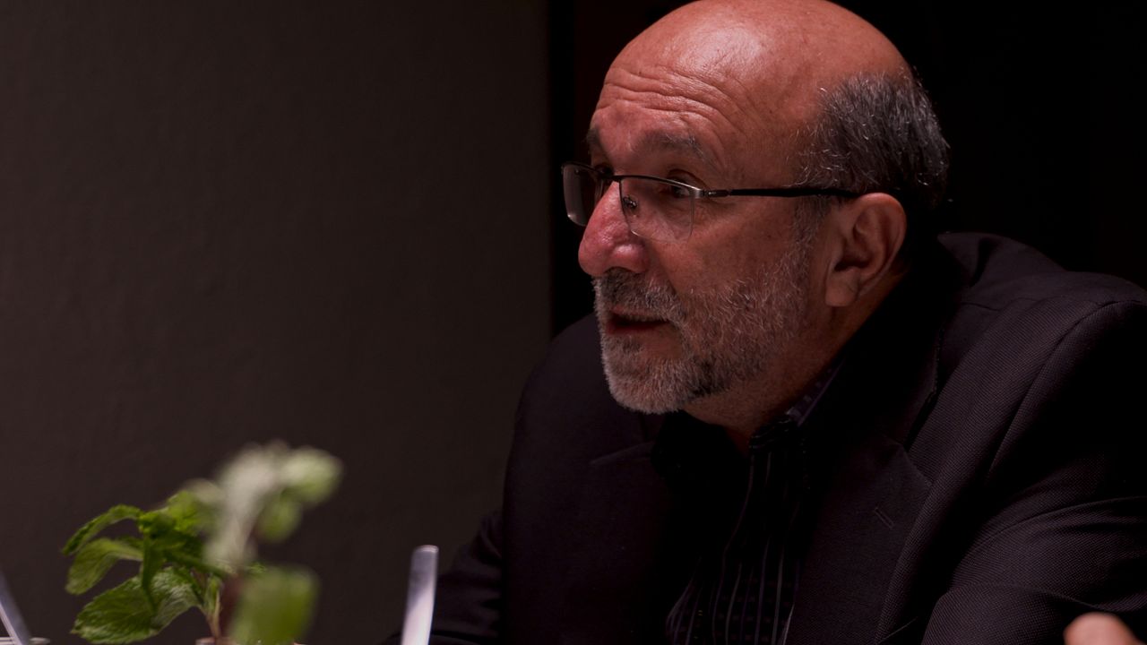 Sobre la mesa : Foto