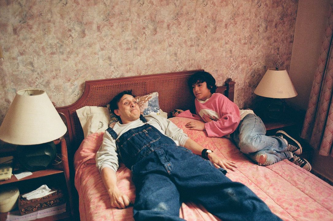 6 Meses en el edificio rosa con azul : Foto