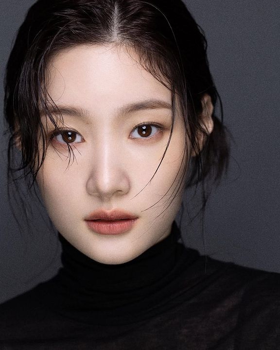 Póster Chae-Yeon Jung