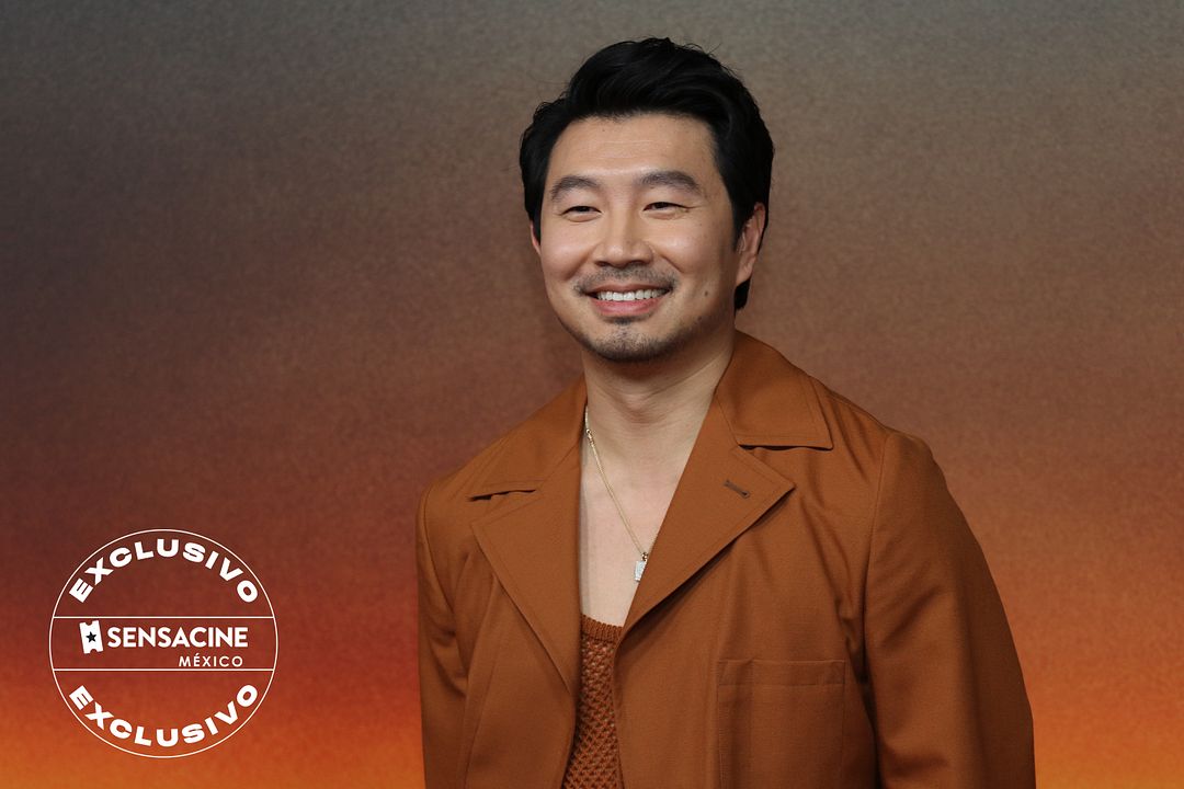 Atlas : Cobertura de revista Simu Liu