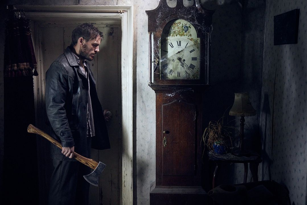 All the Devils Are Here : Foto