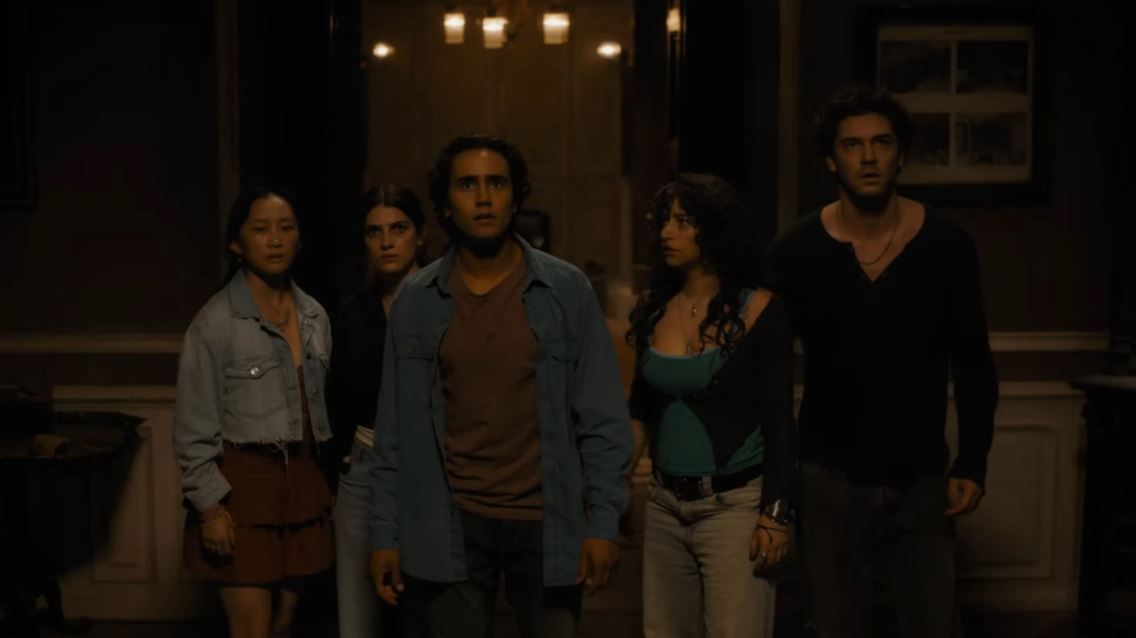 Until Dawn: Noche de terror : Foto Ji-young Yoo, Ella Rubin