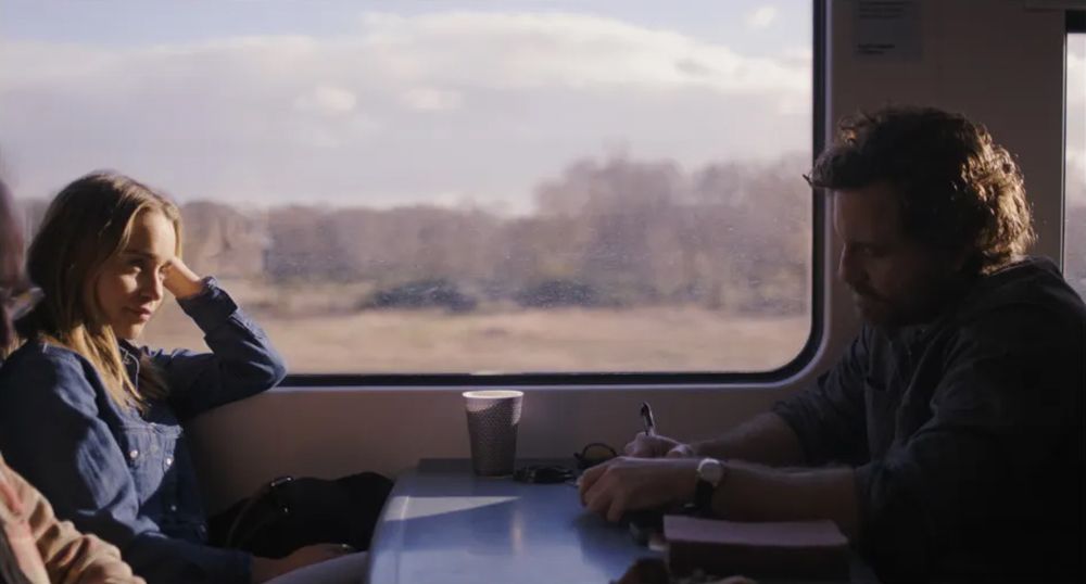 Next Life : Foto Emilia Clarke, Édgar Ramírez