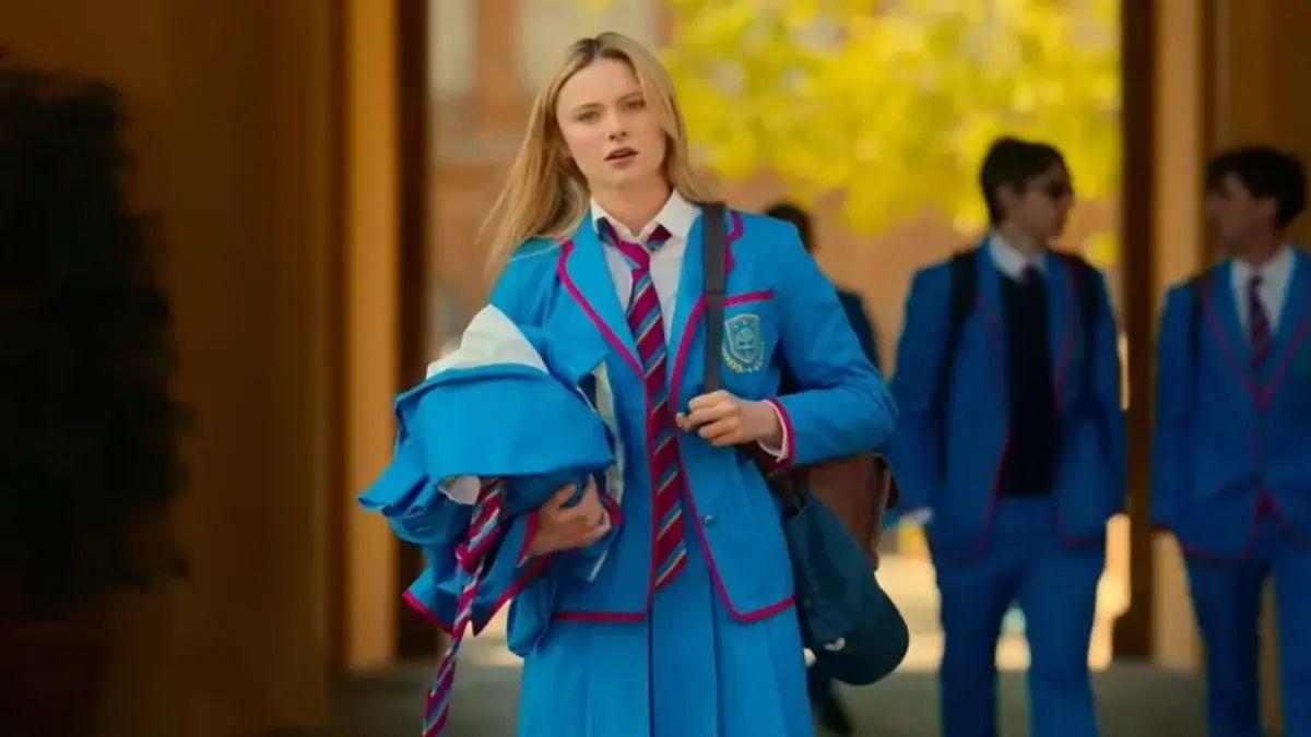 Love Me, Love Me : Foto Mia Jenkins