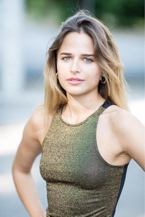 Póster Stephanie Nur