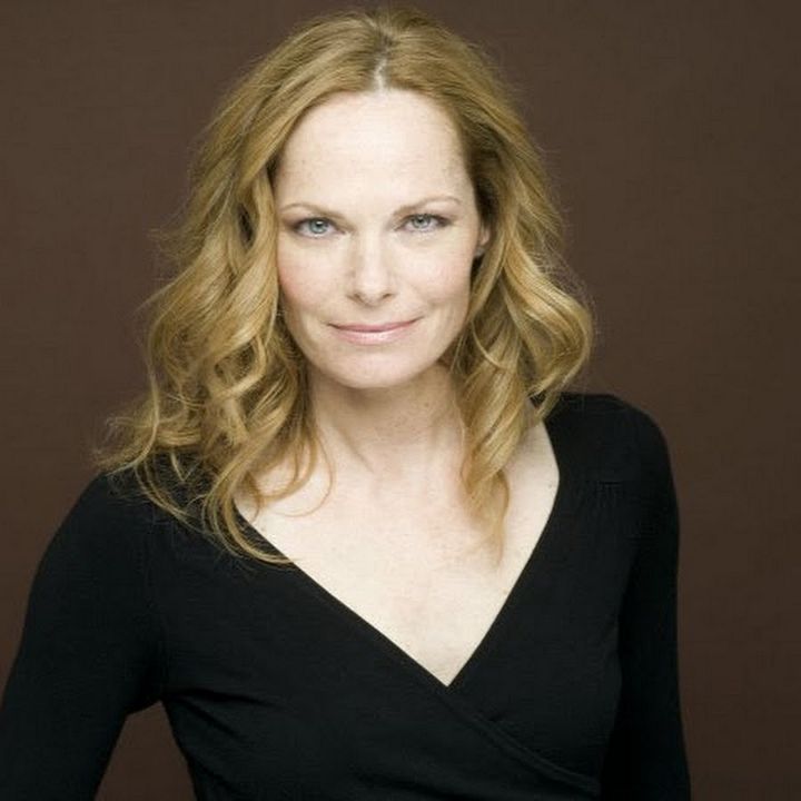 Póster Michelle Duquet