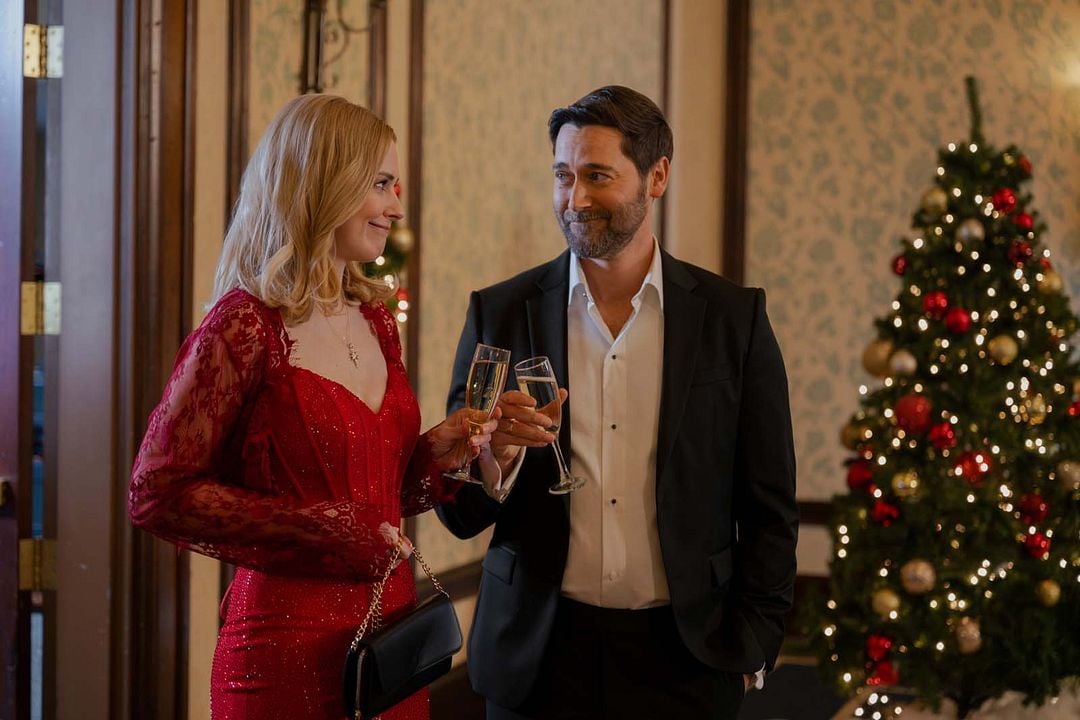 El secreto de Santa : Foto Ryan Eggold, Alexandra Breckenridge