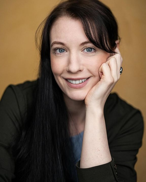 Póster Julie Martis