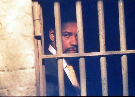 Huracán : Foto Denzel Washington