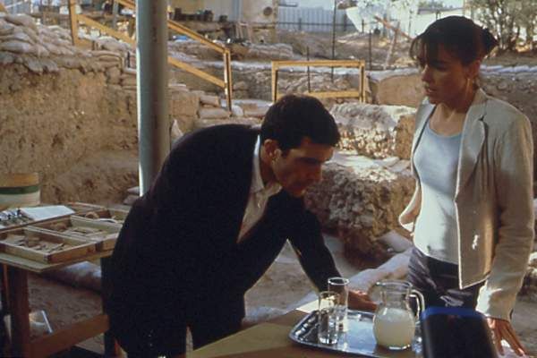 El cuerpo : Foto Olivia Williams, Antonio Banderas