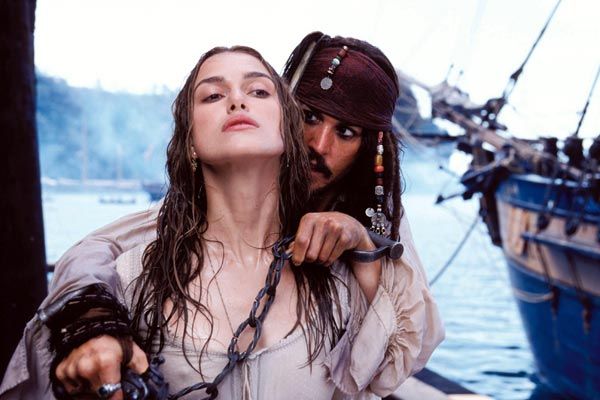 Piratas del Caribe: La maldición del Perla Negra : Foto Johnny Depp, Keira Knightley