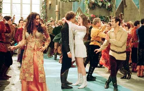 Ella está encantada : Foto Anne Hathaway, Hugh Dancy