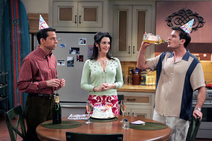 Foto Jon Cryer, Melanie Lynskey, Charlie Sheen