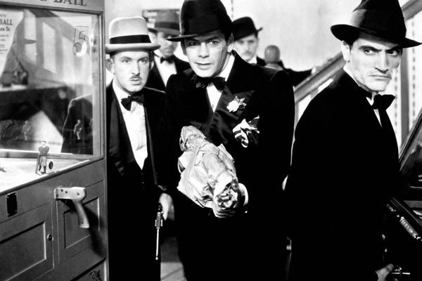 Cara cortada : Foto Howard Hawks