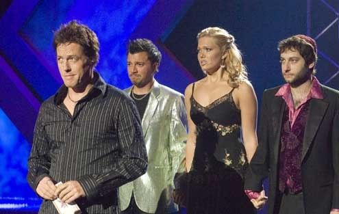 Foto Hugh Grant, Paul Weitz, Mandy Moore
