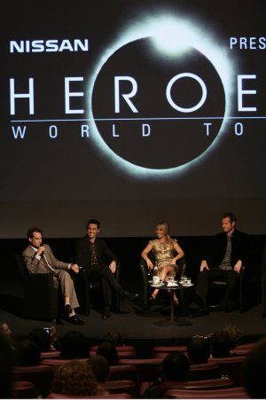 Foto Adrian Pasdar, Hayden Panettiere, Milo Ventimiglia
