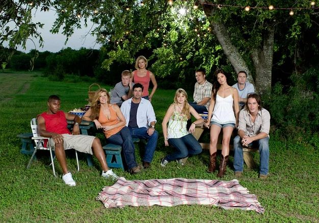 Foto Jesse Plemons, Minka Kelly, Adrianne Palicki, Zach Gilford, Taylor Kitsch, Scott Porter, Gaius Charles, Connie Britton, Kyle Chandler
