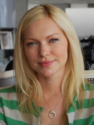 Cobertura de revista Laura Prepon