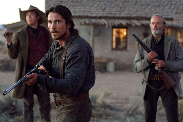 3:10 Misión peligrosa : Foto Peter Fonda, Christian Bale