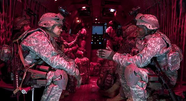 Leones por corderos : Foto Derek Luke, Michael Peña