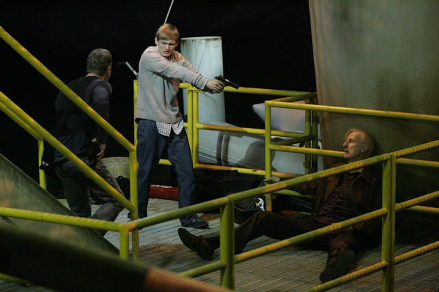 Foto James Cromwell, Kiefer Sutherland