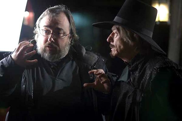 Los crímenes de Oxford : Foto John Hurt, Álex de la Iglesia