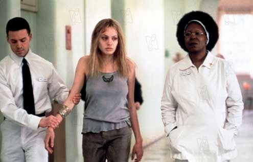 Inocencia interrumpida : Foto Whoopi Goldberg, James Mangold, Angelina Jolie