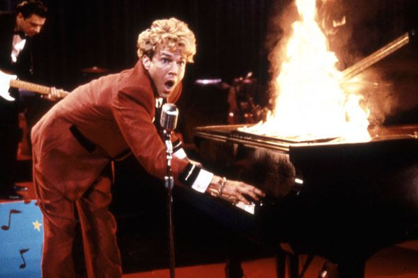 ¡Bolas de fuego! : Foto Dennis Quaid