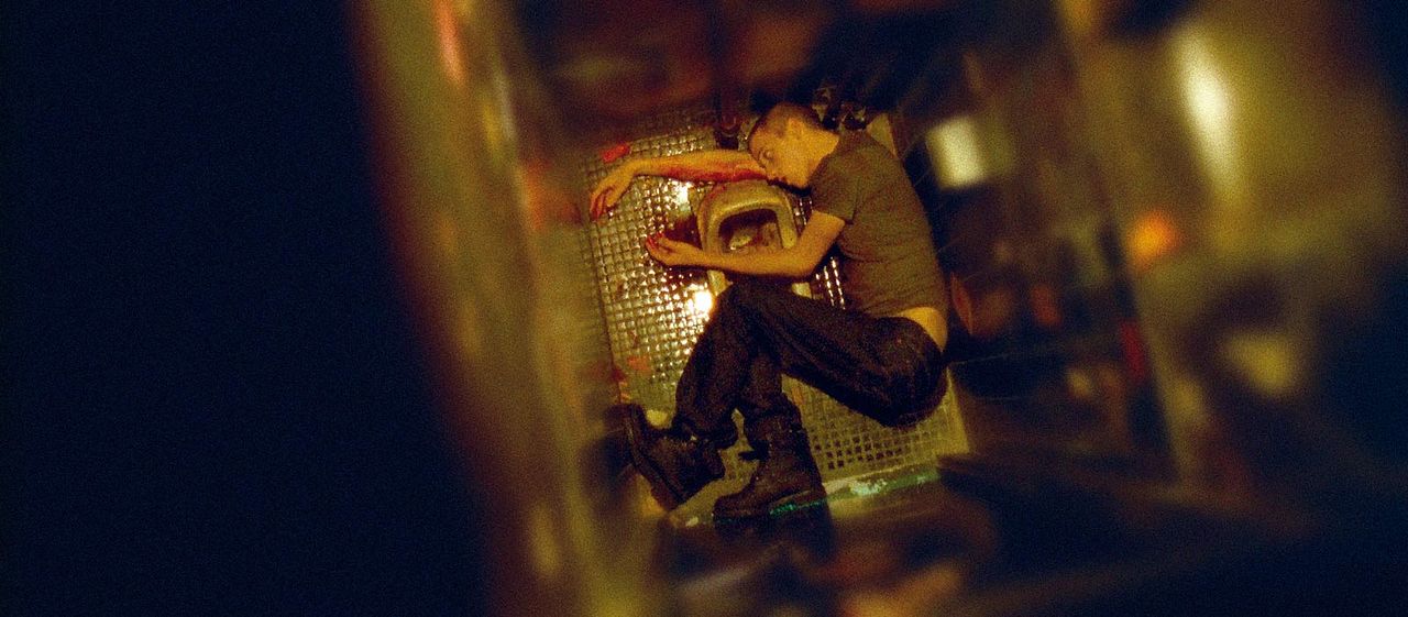 Enter the Void : Foto