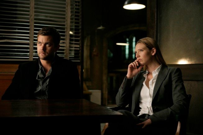 Foto Anna Torv, Joshua Jackson