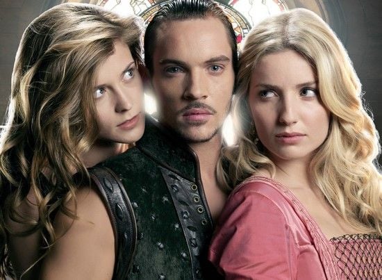 Foto Annabelle Wallis, Jonathan Rhys Meyers