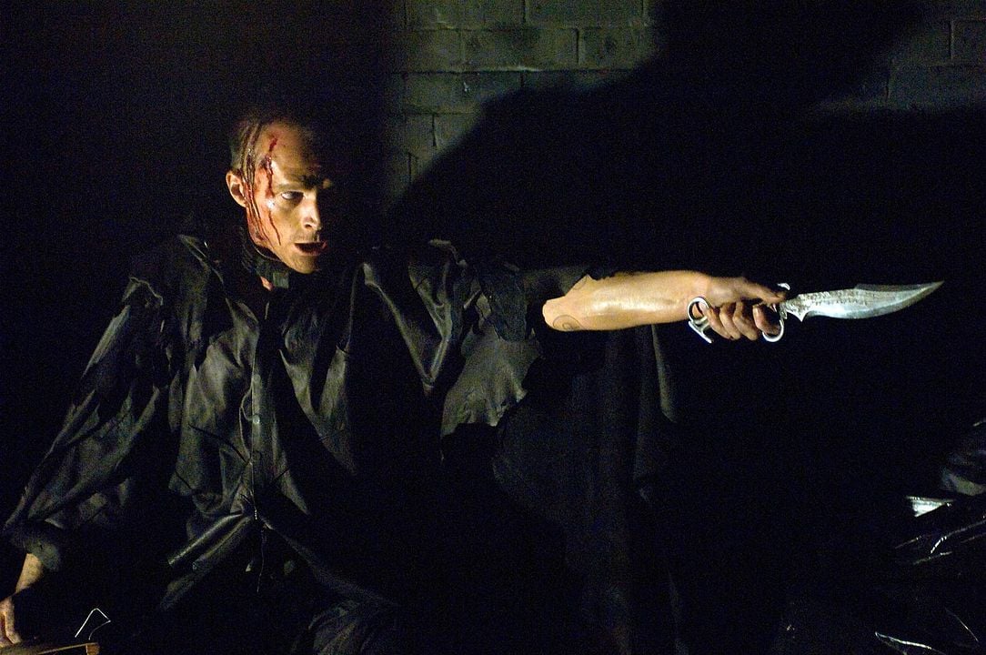 Legión de ángeles : Foto Paul Bettany