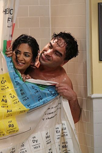 The Big Bang Theory : Foto Aarti Mann, Johnny Galecki