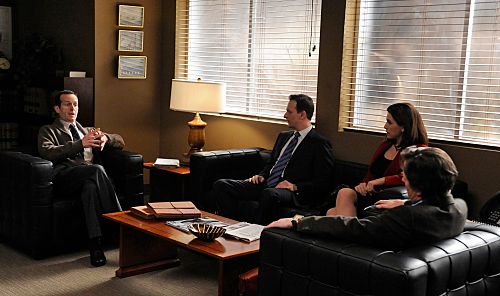 Foto Denis O'Hare, Josh Charles, Michael J. Fox