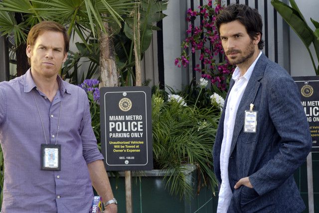 Dexter : Foto Santiago Cabrera, Michael C. Hall
