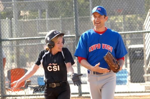 CSI: Las Vegas : Foto Elisabeth Shue, Enrique Murciano